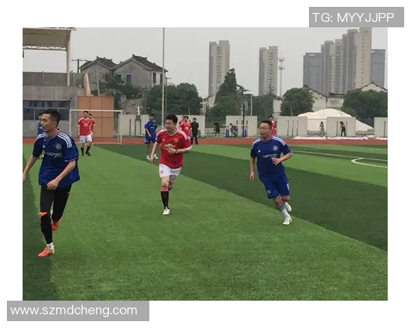 足球明星同框合影高清大集合展现球场魅力与友谊的瞬间