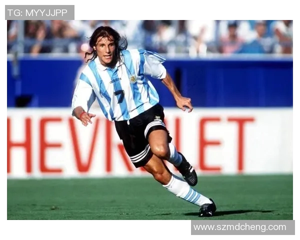 全球足球巨星全景图解带你领略绿茵场上的传奇风采与精彩瞬间