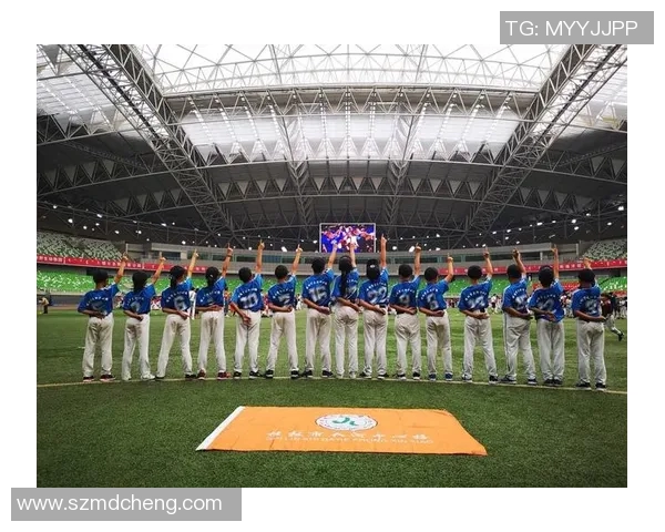 昆明业余足球明星高巍的成长之路与梦想追逐