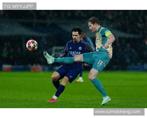 欧冠最佳男足球明星的辉煌历程与传奇瞬间回顾