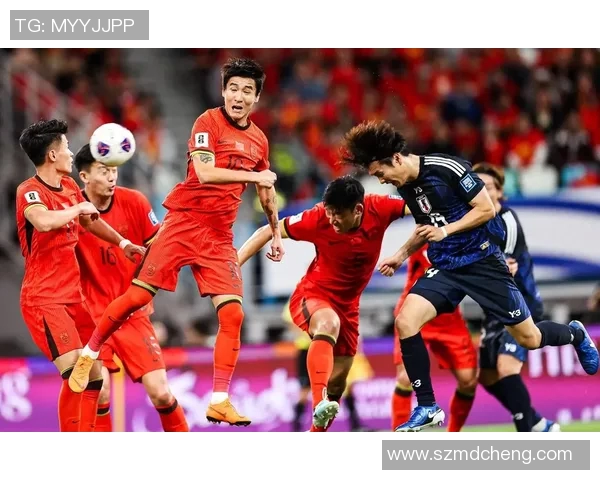 足球场上闪耀的明星却在镜头前显得笨拙的名字揭秘